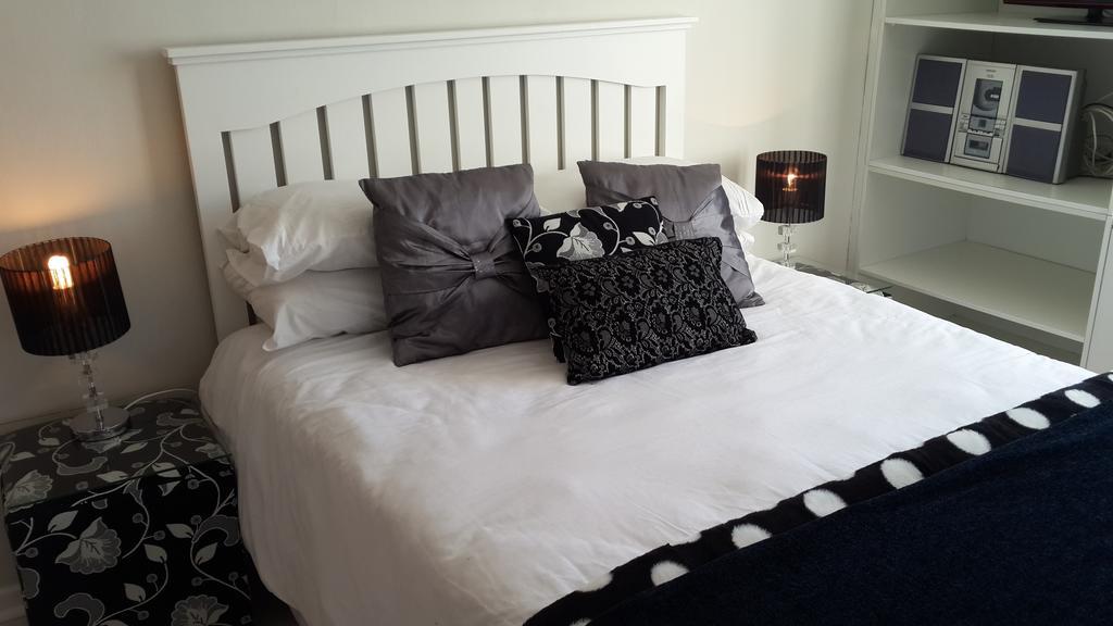 On Broadwalk Cottage Kaapstad Kamer foto
