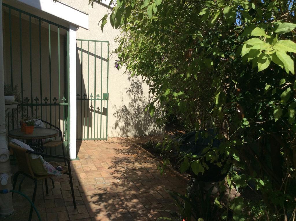 On Broadwalk Cottage Kaapstad Buitenkant foto